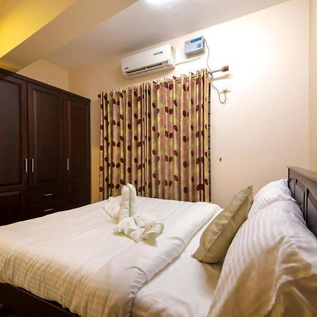 Misty Rosa Luxury Serviced Apartments Kottayam Luaran gambar